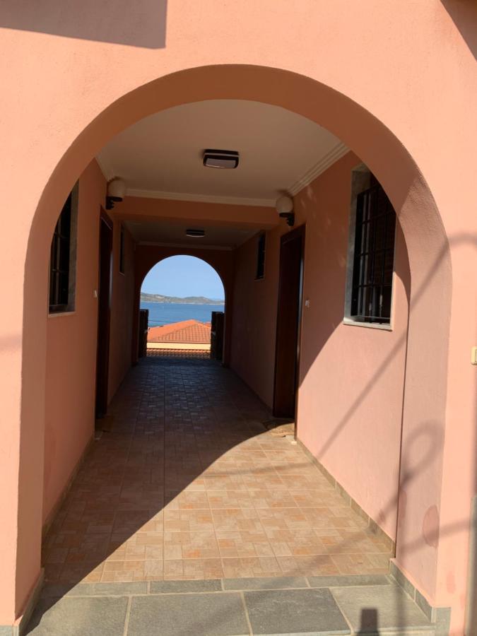 אואוראנואופולי Yulia Guest House מראה חיצוני תמונה