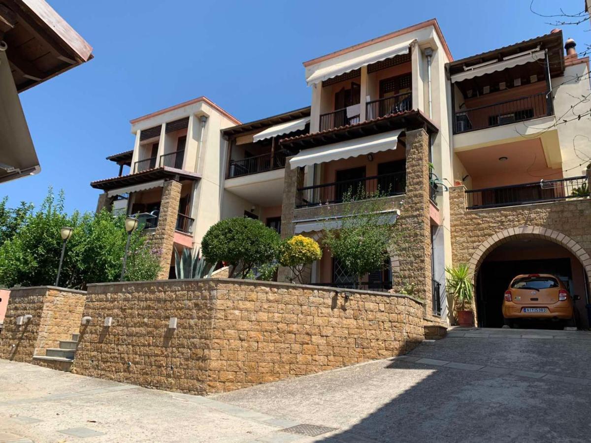אואוראנואופולי Yulia Guest House מראה חיצוני תמונה