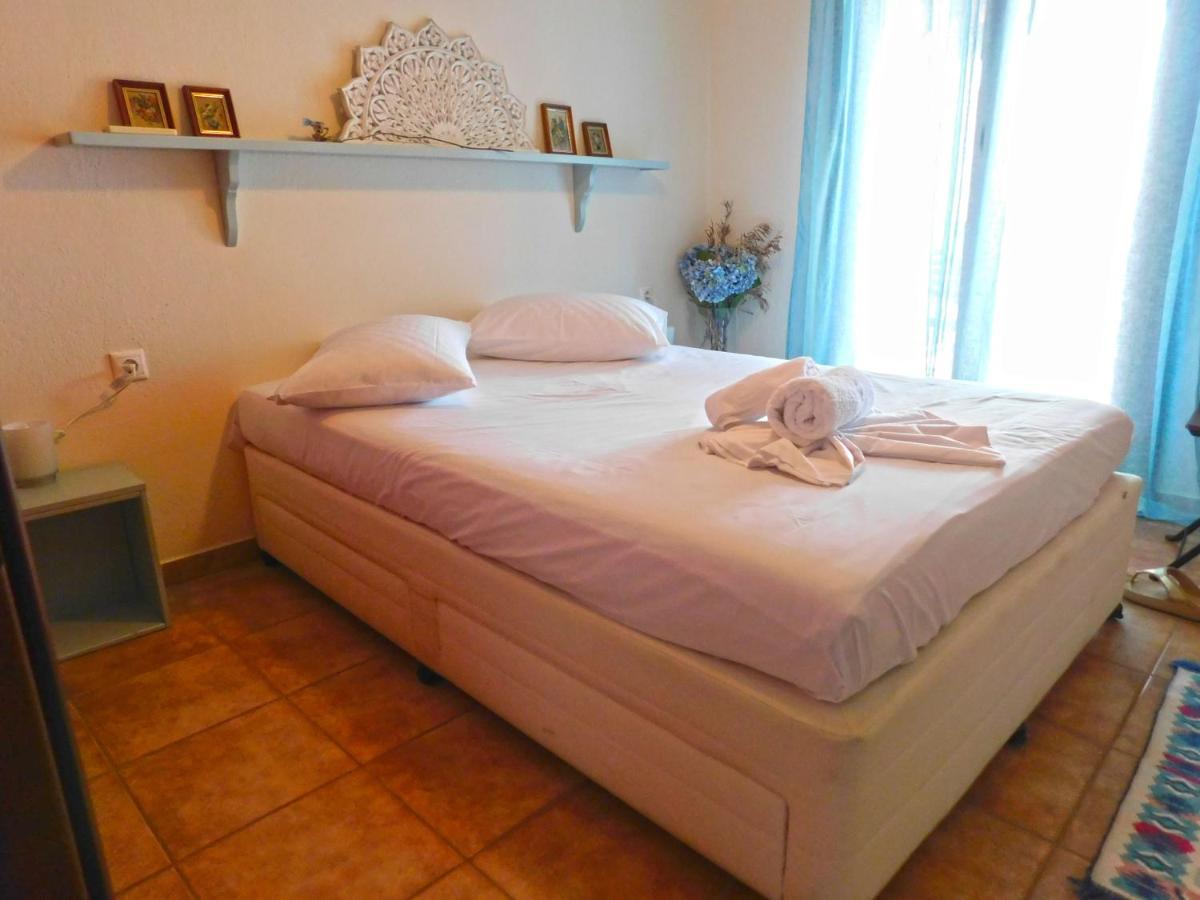 אואוראנואופולי Yulia Guest House מראה חיצוני תמונה