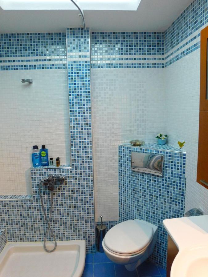 אואוראנואופולי Yulia Guest House מראה חיצוני תמונה